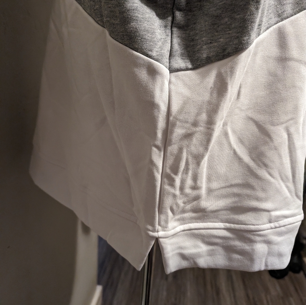 NWT‎ asymmetrical sweater - Picture 3 of 5